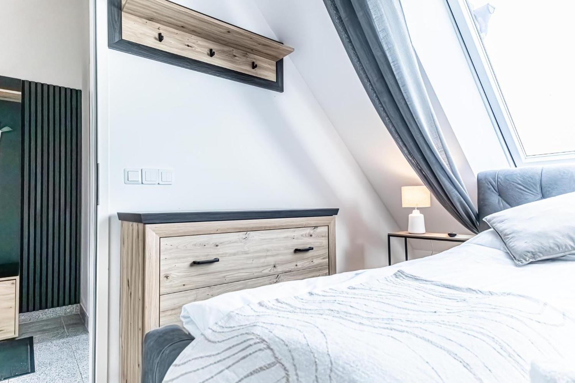 Luxury 2br And 1lr With Balcony - 9 Min To Center * Wien